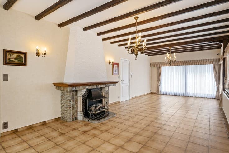Landelijke woning met 4 slpkrs en tuin op perceel van 293...