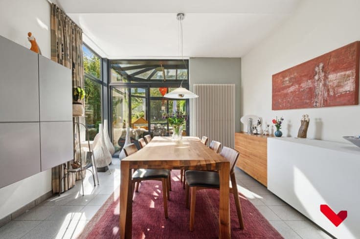 Spacious semi-detached home with beautiful garden