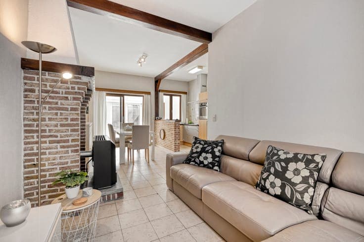 Charming 3-bedroom home with a garden near the marina