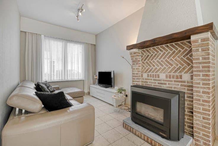 Charming 3-bedroom home with a garden near the marina