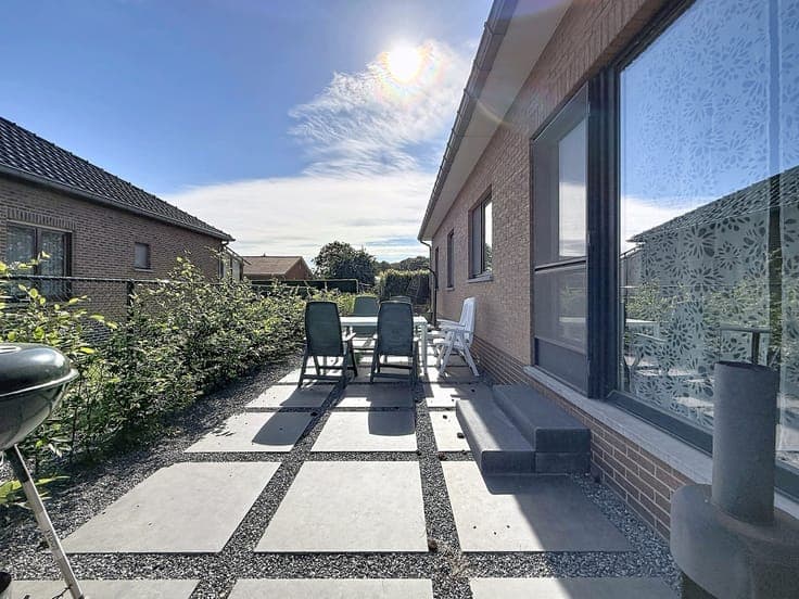 Bungalow met 4 slpks, tuin, garage, 8a 46ca