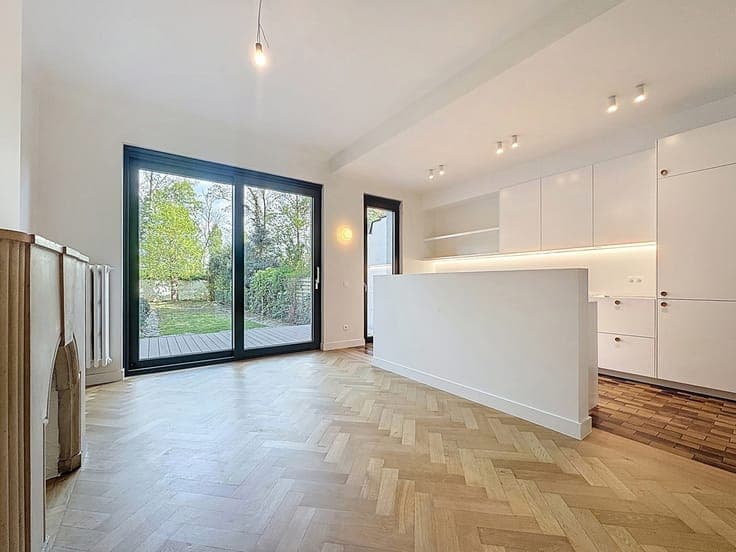 Uccle - Single-family home in need of renovation