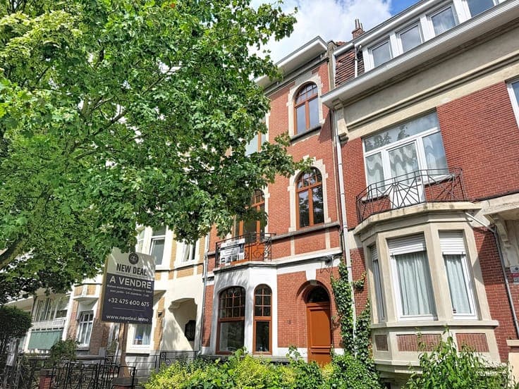 Uccle - Single-family home in need of renovation