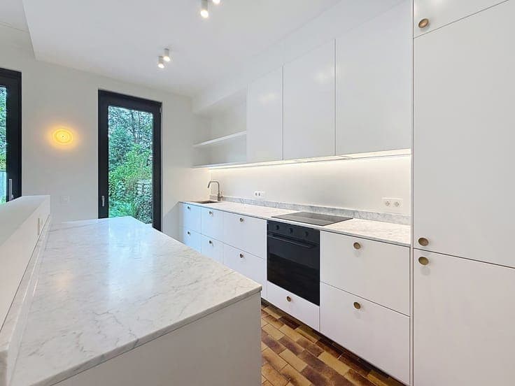 Uccle - Single-family home in need of renovation