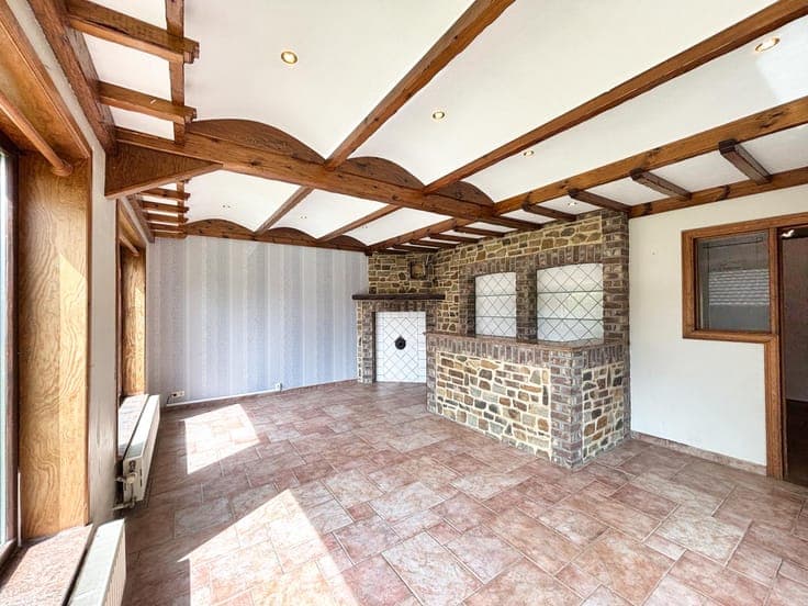 House in Tailles