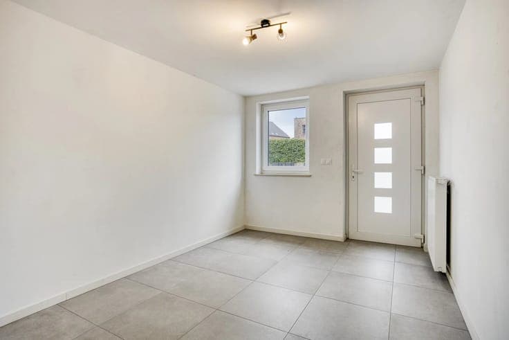 Sale - House Gingelom - 399,000 €