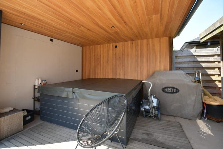 GROTE (254m²) instapklare gezinswoning met 4 slaapkamers,...