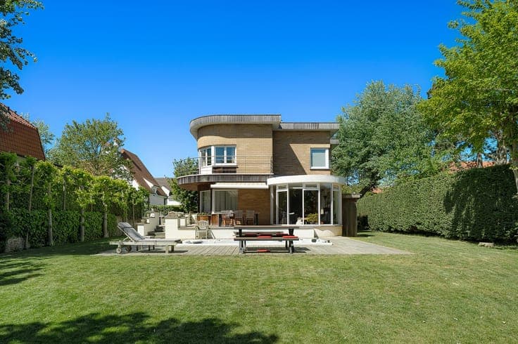 Iconische modernistische villa op 1.079 m², op 200 m van ...