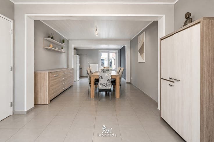Property to refresh in a prime location in Harelbeke