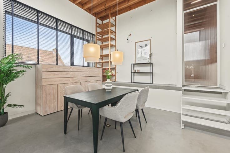 Moderne, vrijstaande woning op 706 m² met alle comfort.