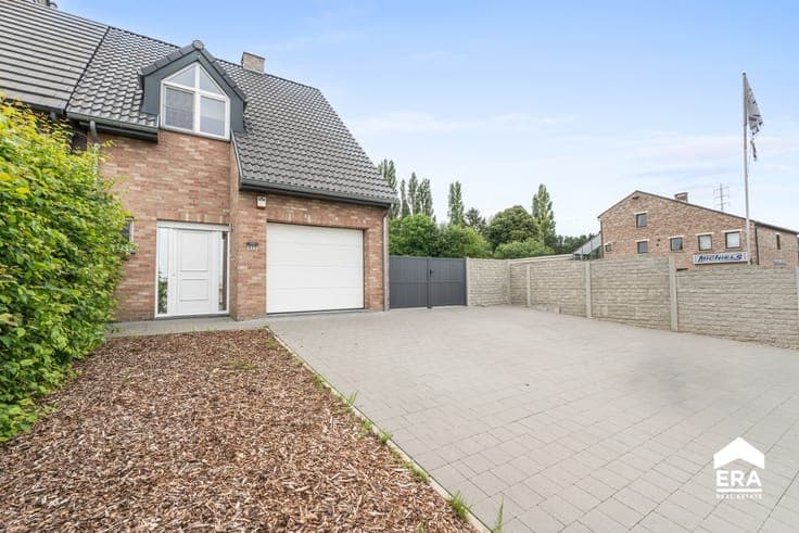 Semi-detached house for sale inTienen