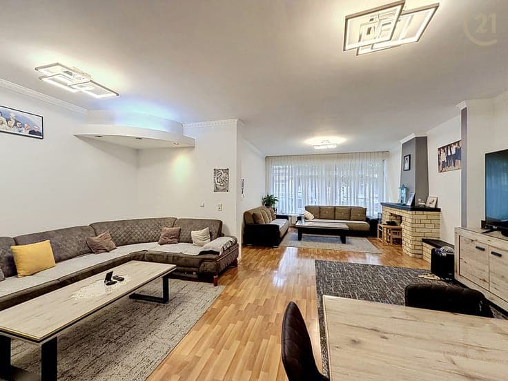 INVESTMENT PROPERTY RECOGNISED AS 3 RESIDENTIAL UNITS