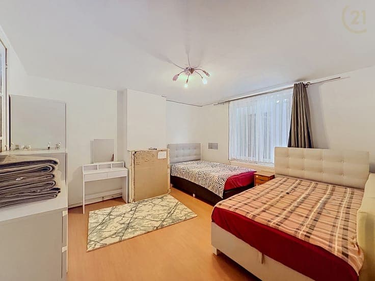 INVESTMENT PROPERTY RECOGNISED AS 3 RESIDENTIAL UNITS