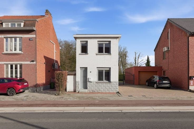 CHARMANTE OPEN BEBOUWING MET RENOVATIEPOTENTIEEL OP TOPLI...