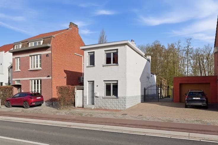 CHARMANTE OPEN BEBOUWING MET RENOVATIEPOTENTIEEL OP TOPLI...