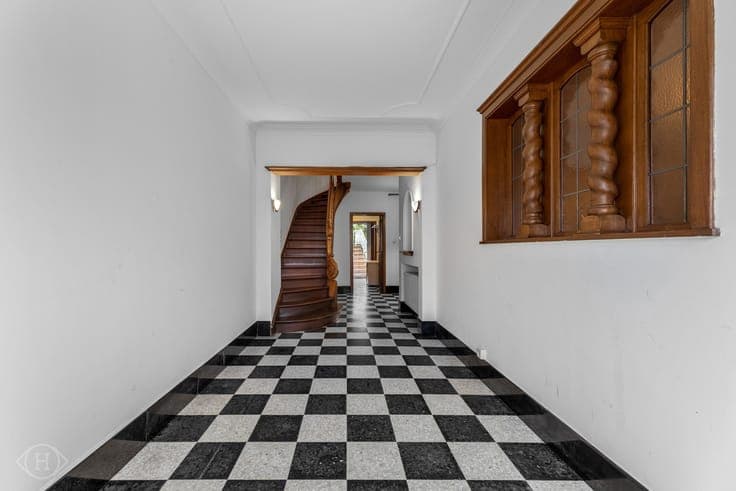 Lichtrijke, te renoveren herenwoning met epc B