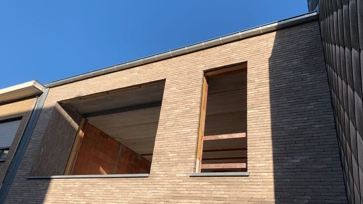 Uniek gebouw met 2 woongelegenheden of combinatie wonen e...