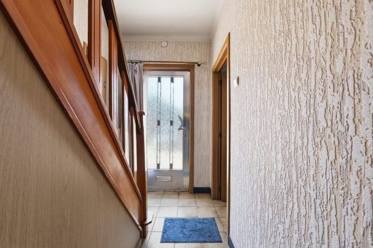 HALFOPEN BEBOUWING MET RUIME TUIN IN TIENEN