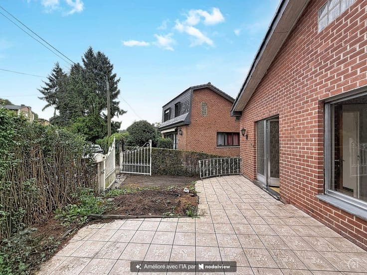 JUPILLE-HAUT – BUNGALOW 3 FAÇADES AU BEAU POTE