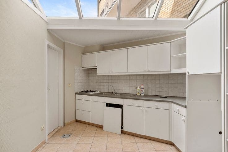 Renovation property located along the canals/fortifications…