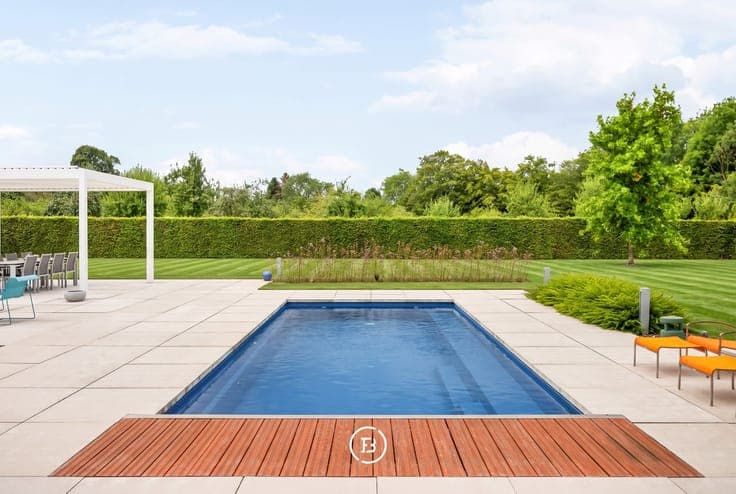 Modern villa with swimming pool and ultimate living comfort