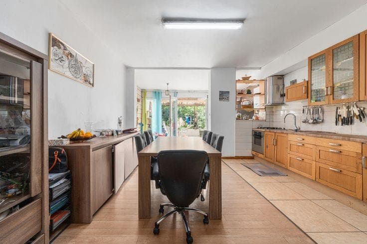 5-bedroom family home with a south-facing garden in Evere |…