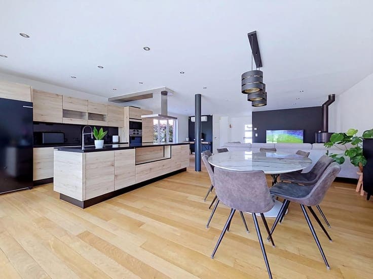Sale - Villa Sint-Pieters-Leeuw - 699,000 €