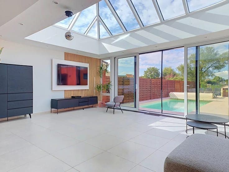 Sale - Villa Sint-Pieters-Leeuw - 699,000 €