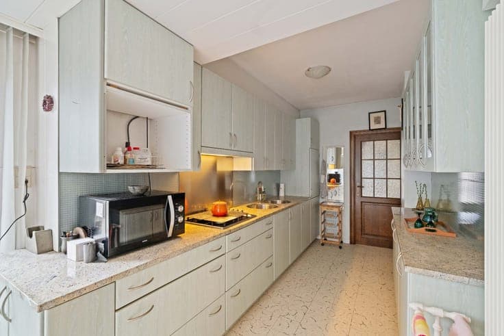 Corner located ELEGANT VILLA with LANDSCAPED GARDEN and GAR