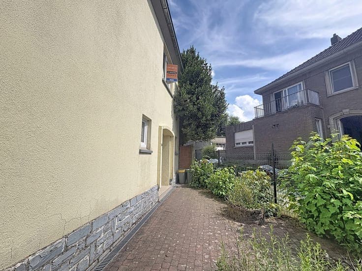 House in Sint-Pieters-Leeuw