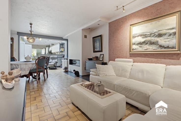 Spacious terraced house with sunny garden in Roeselare