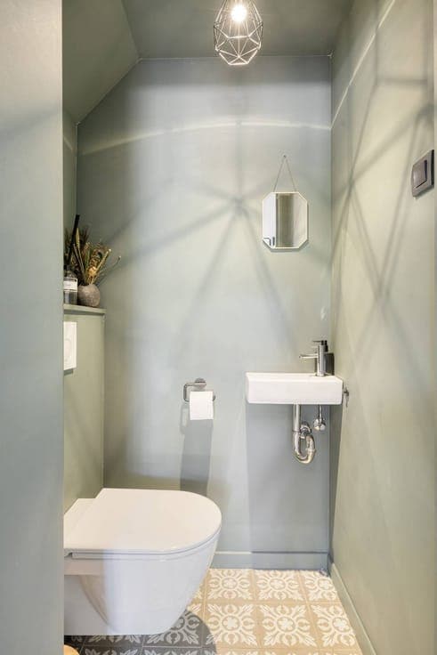 Renovated semi-detached house with garden for sale in Goorei