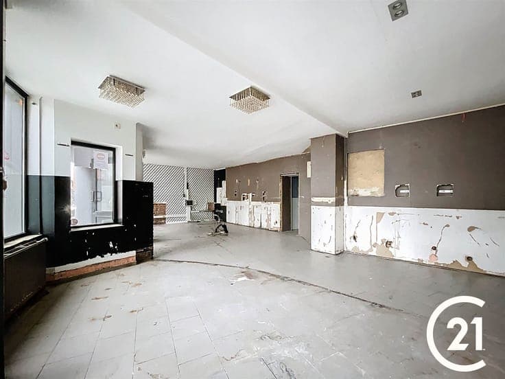 A deux pas du centre-ville: immeuble mixte (avec revenus loc