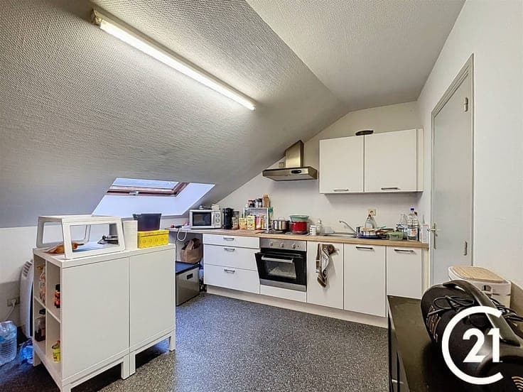 A deux pas du centre-ville: immeuble mixte (avec revenus loc