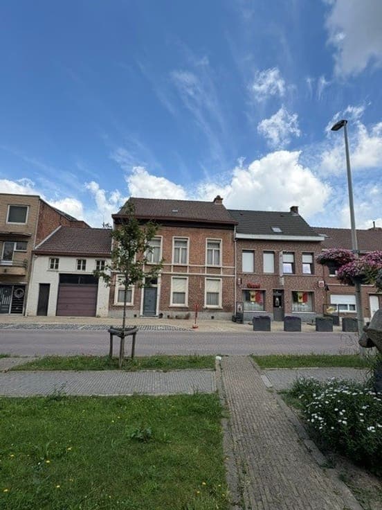 Handelswoning met cafe en projectpotentieel