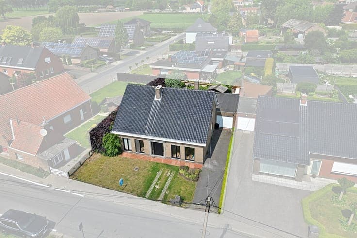 Rustig gelegen woning met 4 slpks en garage op perceel va...