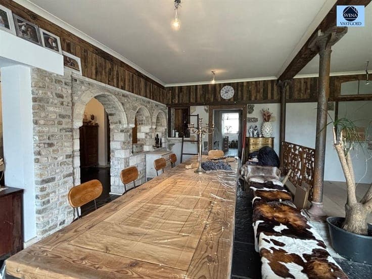 CHARACTER HOUSE WITH 5 BEDROOMS