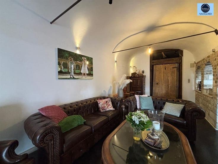 CHARACTER HOUSE WITH 5 BEDROOMS