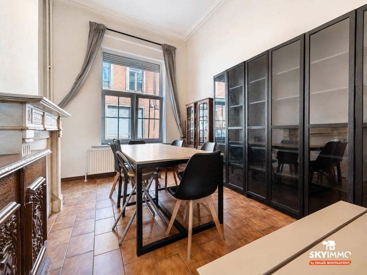 MAISON 4 CHAMBRES - TERRASSE - PEB E - CE CONFORME - SERAING