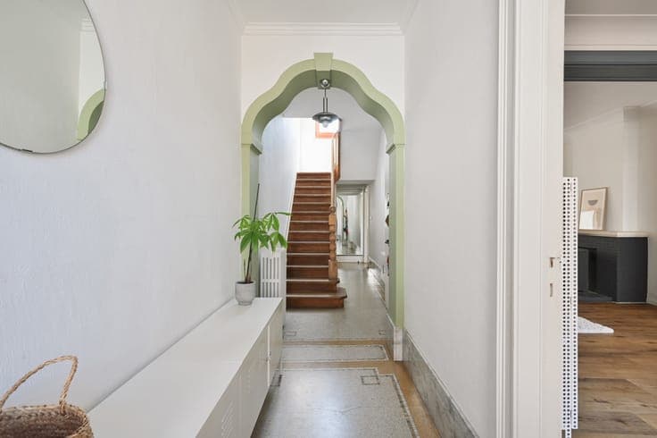 Charming, authentic interwar townhouse