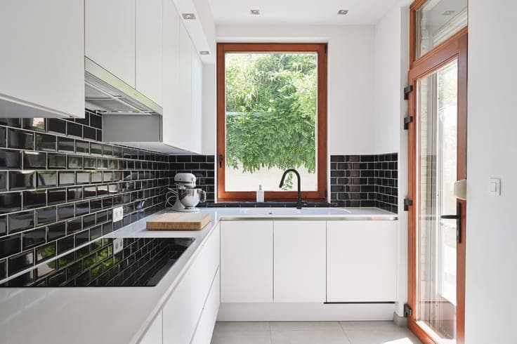 Charming, authentic interwar townhouse