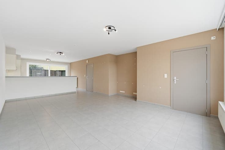 IZENBERGE: Recente rijwoning met alle comfort, 3 slaapkam...