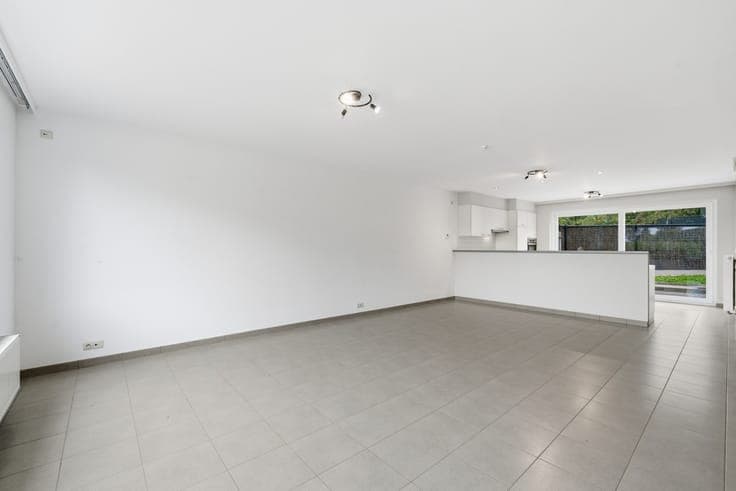 IZENBERGE: Recente rijwoning met alle comfort, 3 slaapkam...