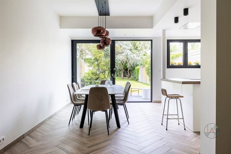 SPACIOUS, HIGH-QUALITY FAMILY HOME IN A FANTASTIC LOCATION