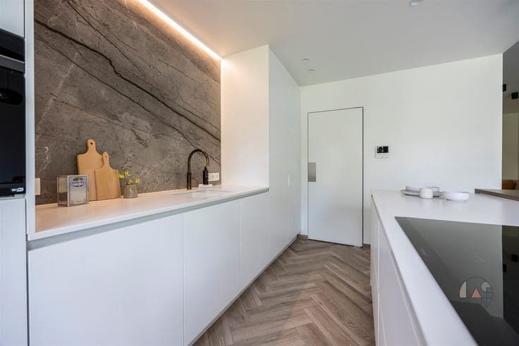 SPACIOUS, HIGH-QUALITY FAMILY HOME IN A FANTASTIC LOCATION