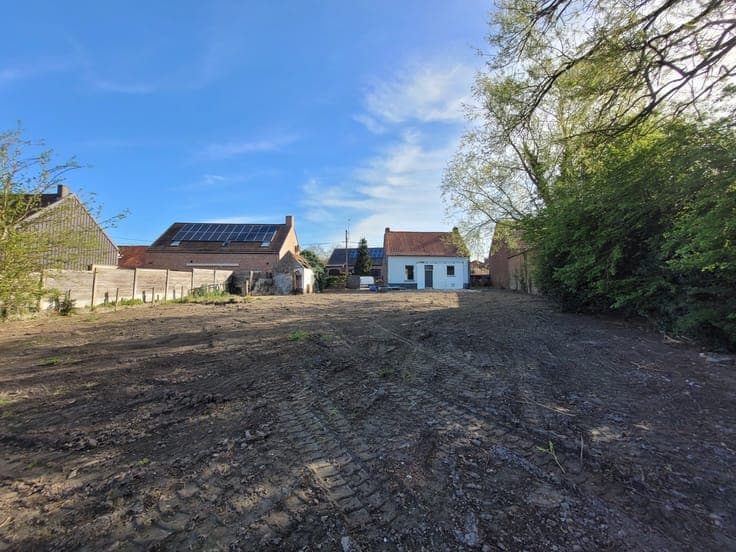 Renovatiewoning op ruim perceel