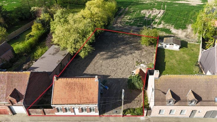 Renovatiewoning op ruim perceel