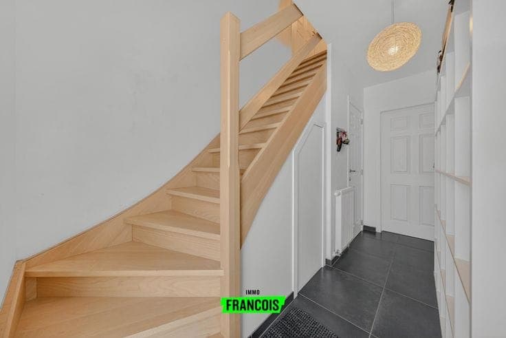 Move-in ready energy-efficient family home with 4 bedrooms …