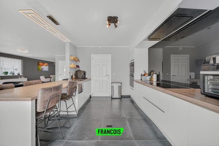 Move-in ready energy-efficient family home with 4 bedrooms …