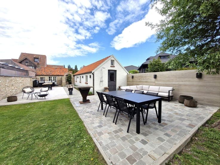 Charming semi-detached house near Knokke with open views